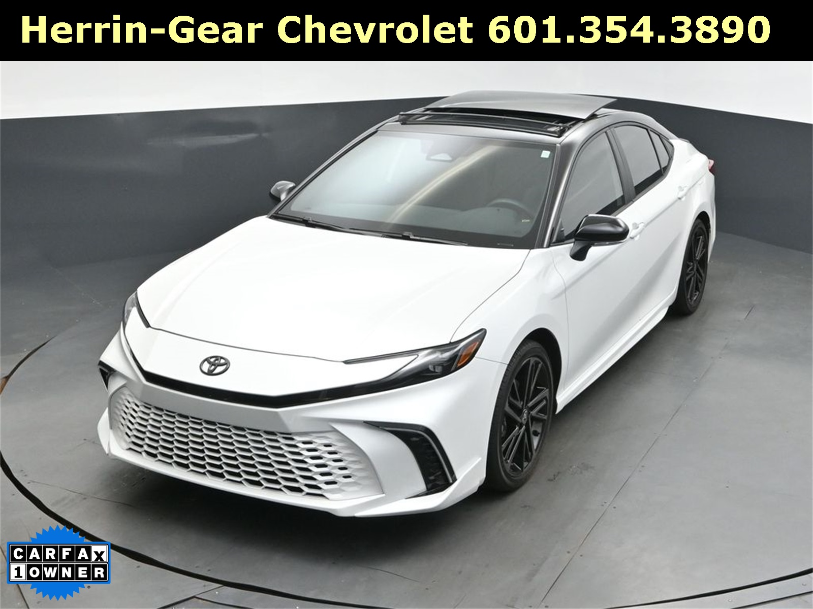 2025 Pear Toyota Camry XSE FWD Sedan