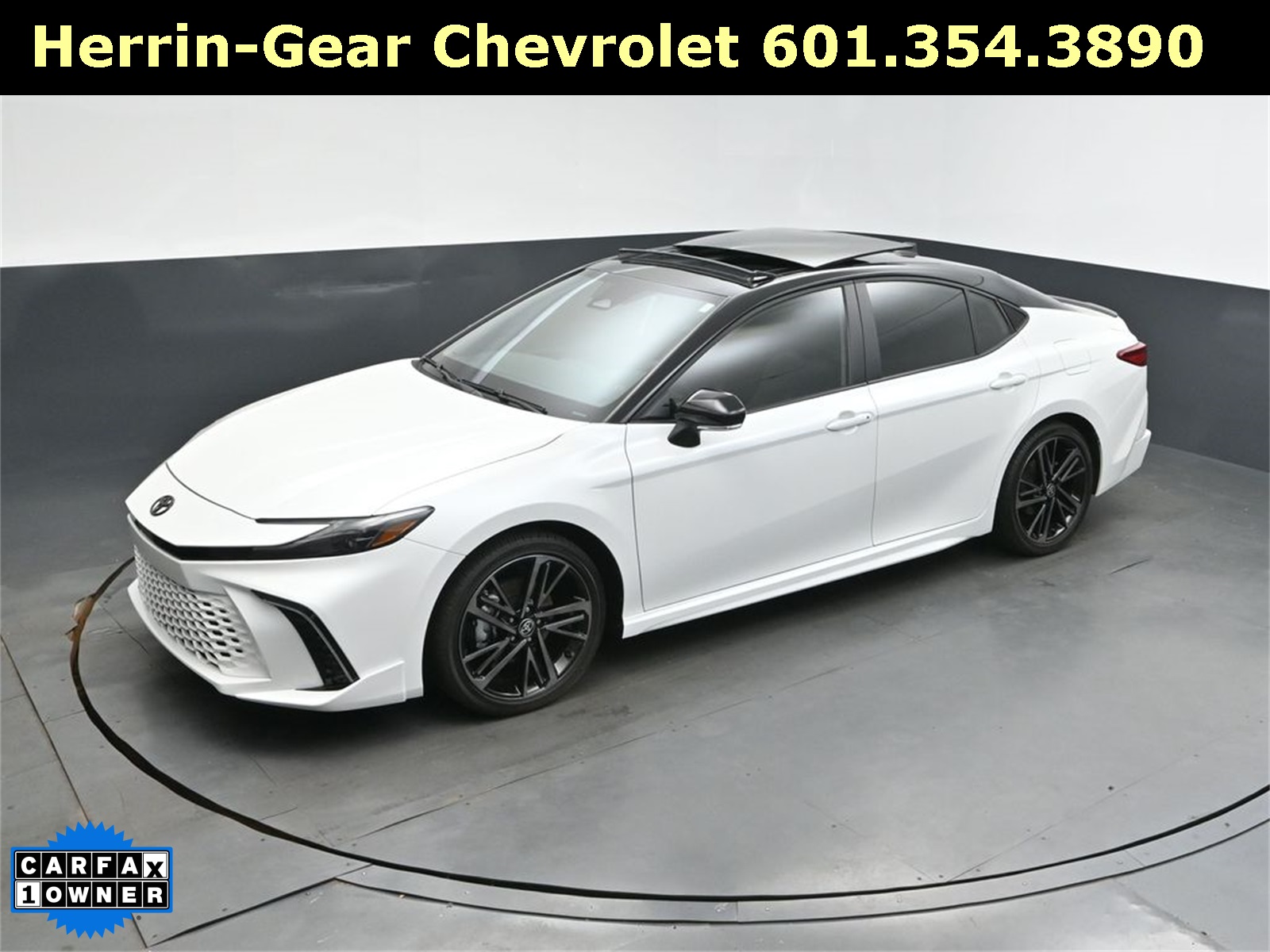 2025 Pear Toyota Camry XSE FWD Sedan