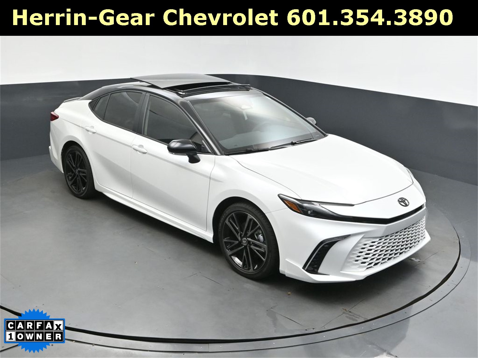 2025 Pear Toyota Camry XSE FWD Sedan