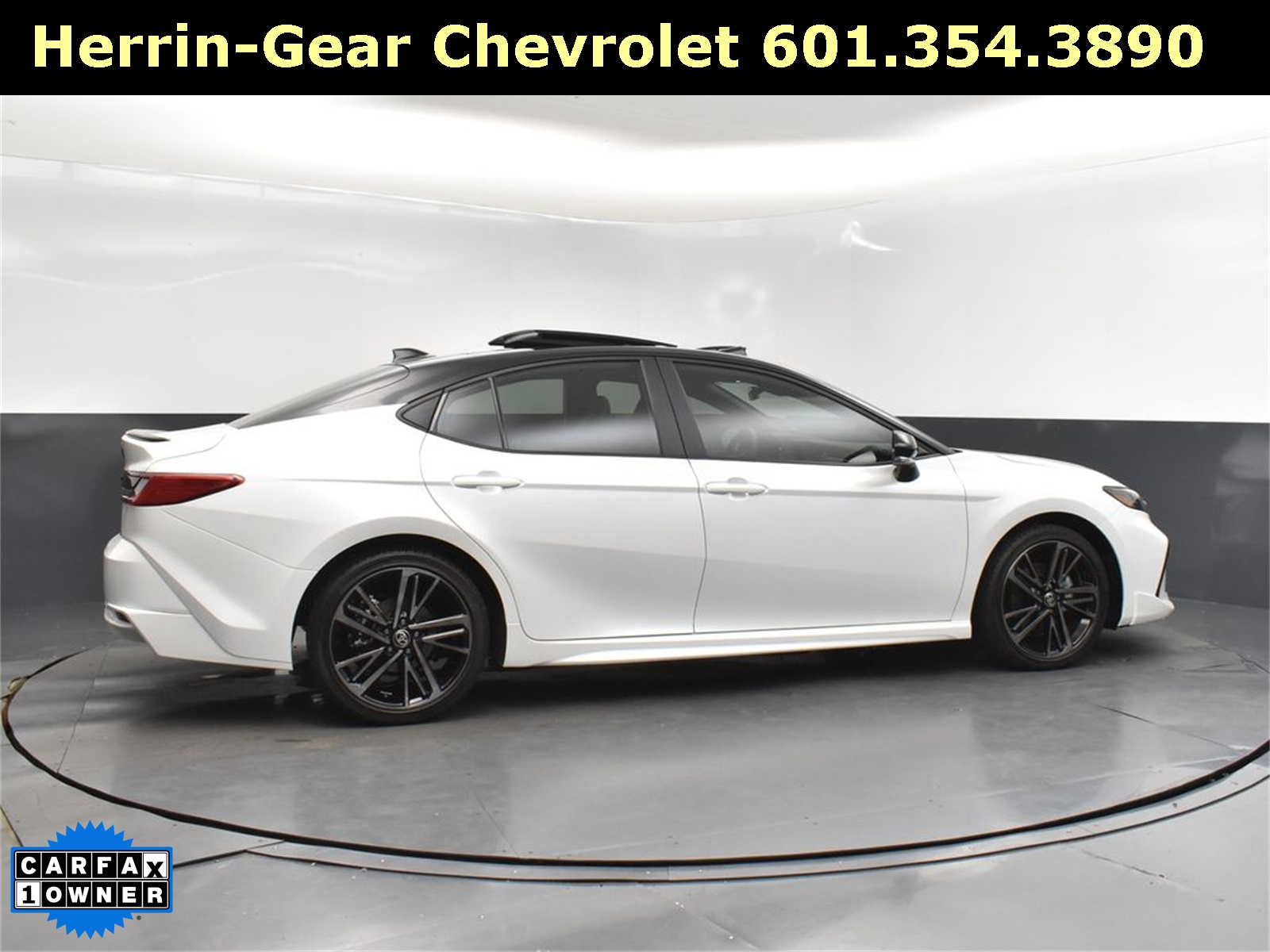 2025 Pear Toyota Camry XSE FWD Sedan