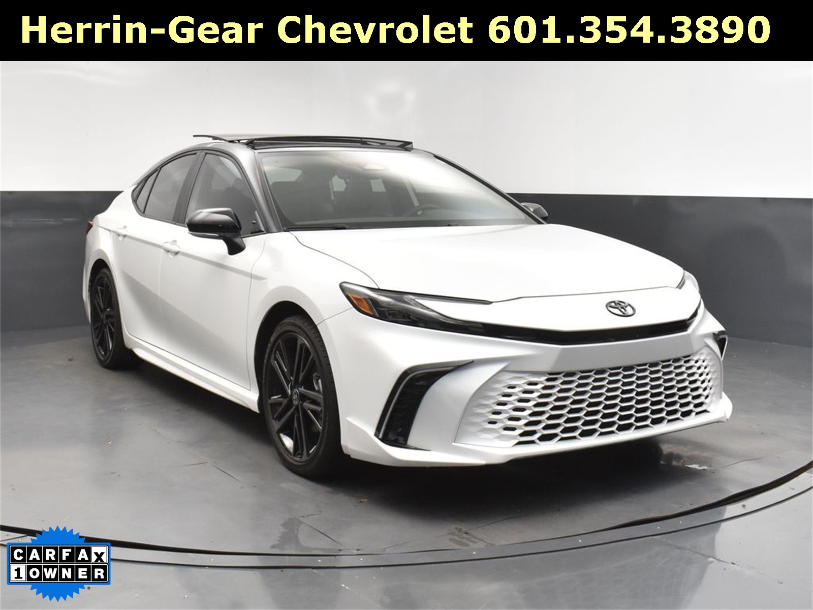 2025 Pear Toyota Camry XSE FWD Sedan