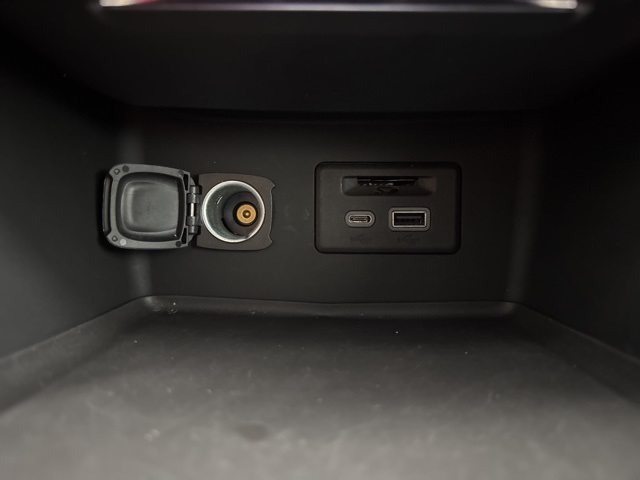 used 2023 GMC Acadia car, priced at $24,998