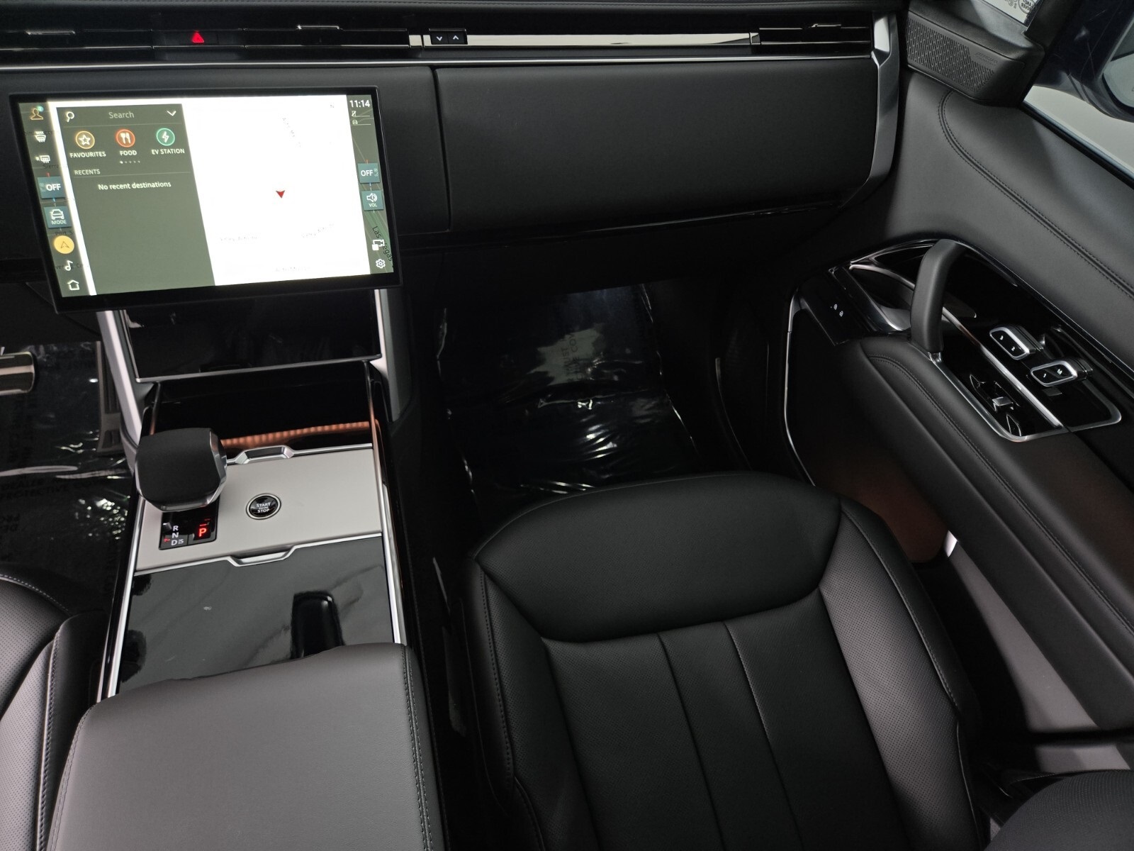 2025 Land Rover Range Rover Autobiography photo 16