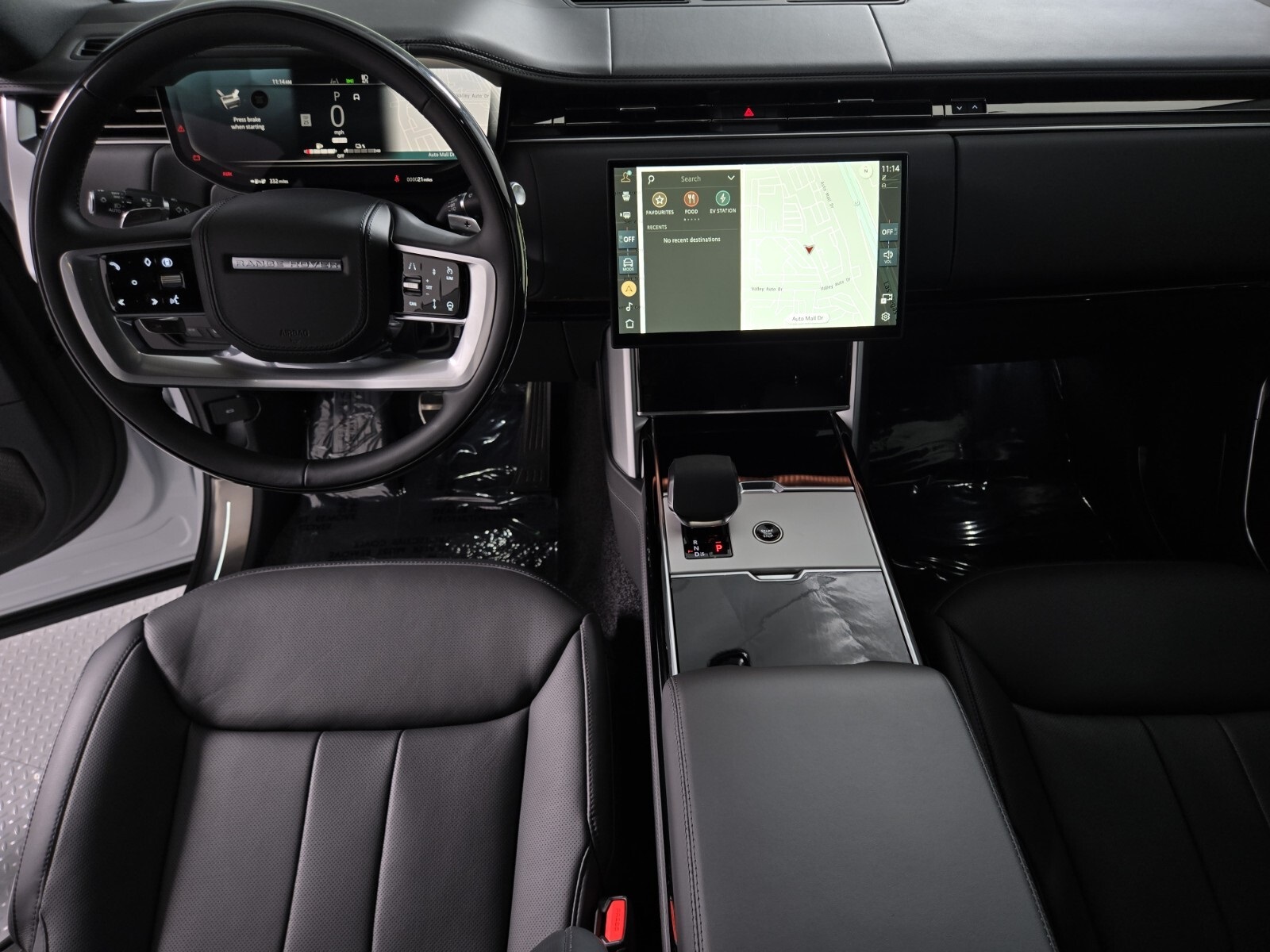 2025 Land Rover Range Rover Autobiography photo 3