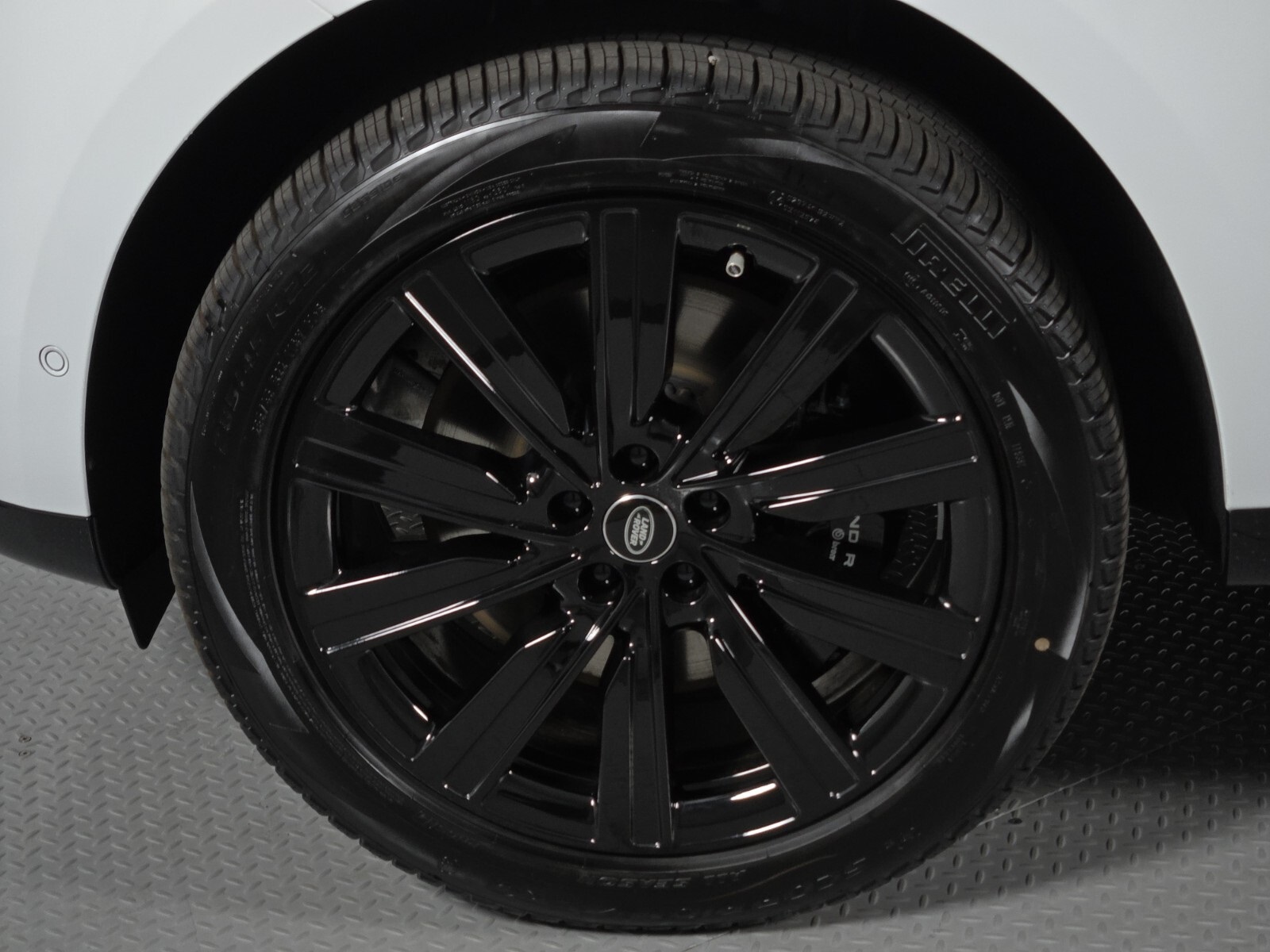 2025 Land Rover Range Rover Autobiography photo 8