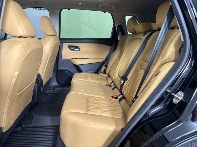 2023 Super Black Nissan Rogue Platinum FWD SUV