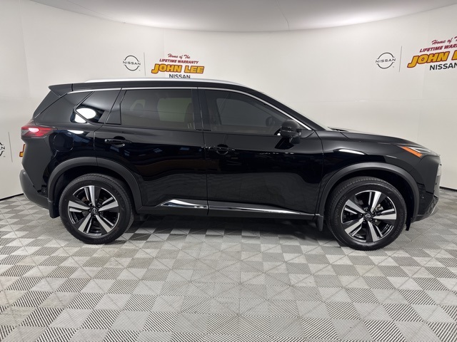 2023 Super Black Nissan Rogue Platinum FWD SUV