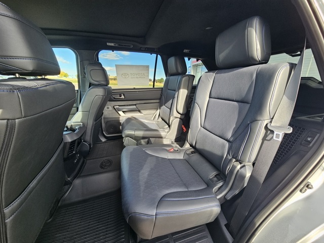 2026 Toyota Sequoia Platinum photo 18