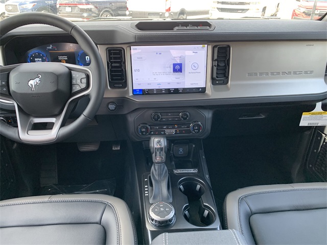 2025 Oxford White Ford Bronco Outer Banks 4X4 SUV