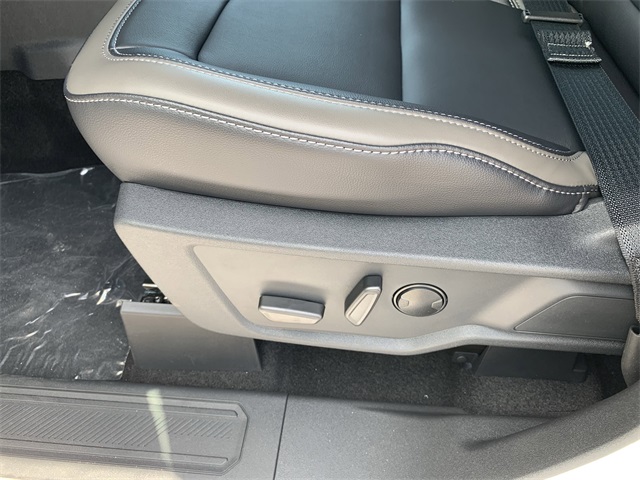 2025 Oxford White Ford Bronco Outer Banks 4X4 SUV