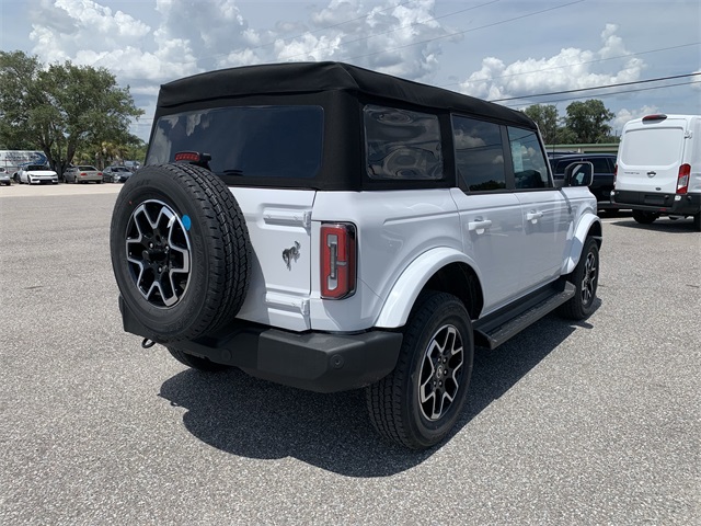 2025 Oxford White Ford Bronco Outer Banks 4X4 SUV