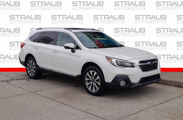 2019 Subaru Outback Touring's photo