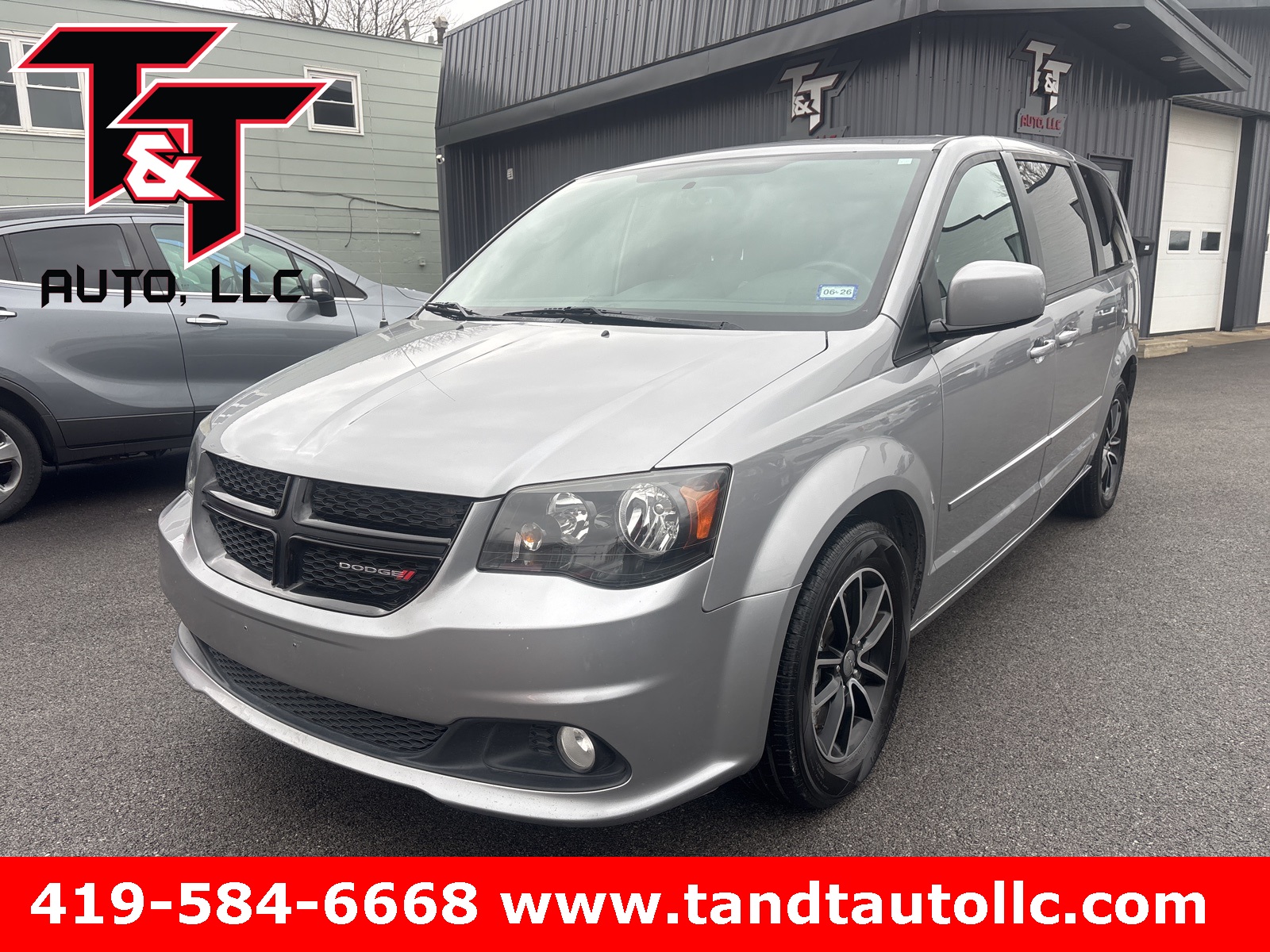 2016 Dodge Grand Caravan SXT Plus's photo