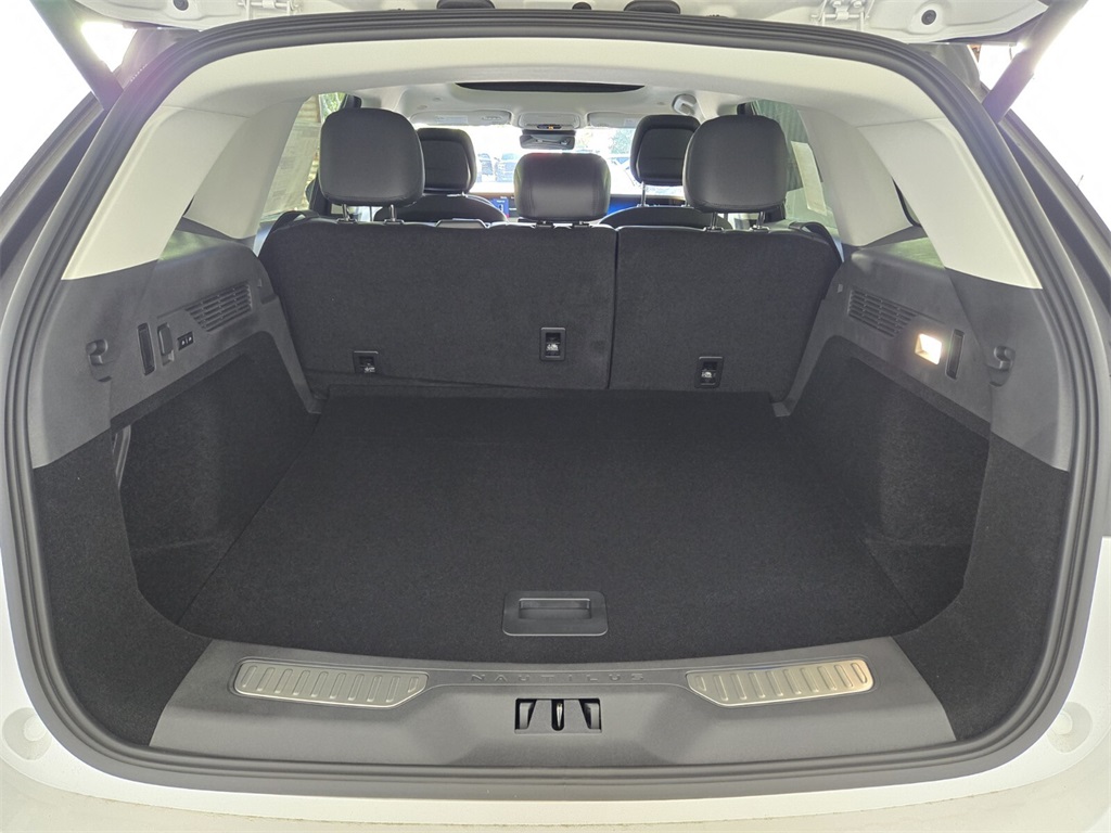 new 2026 Lincoln Nautilus car, priced at $61,670