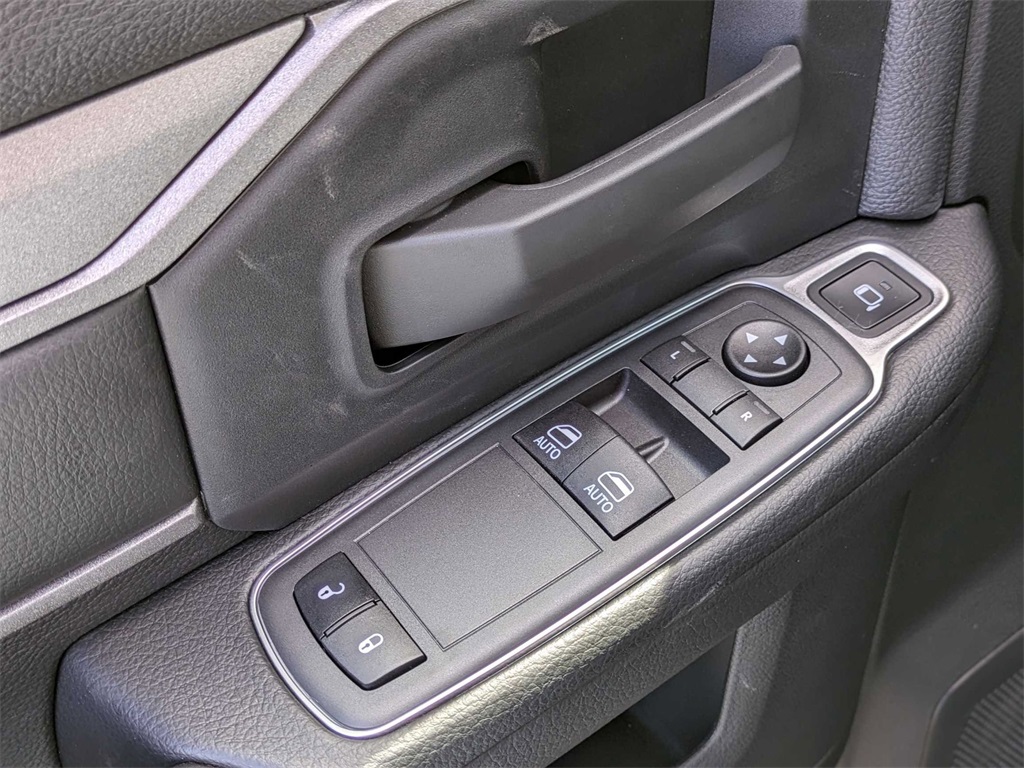 2024 Ram 3500 Tradesman photo 21