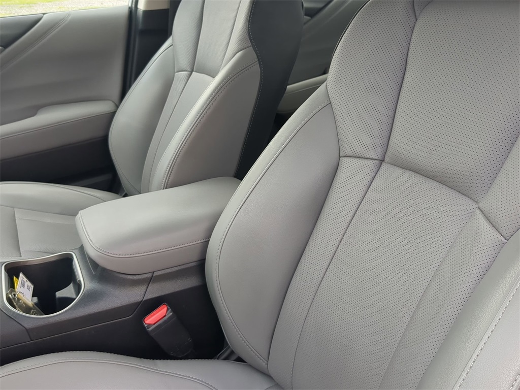 2022 Subaru Legacy Limited photo 13