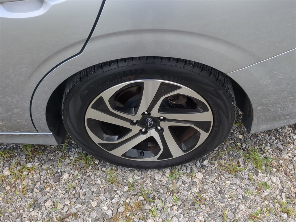 2022 Subaru Legacy Limited photo 9