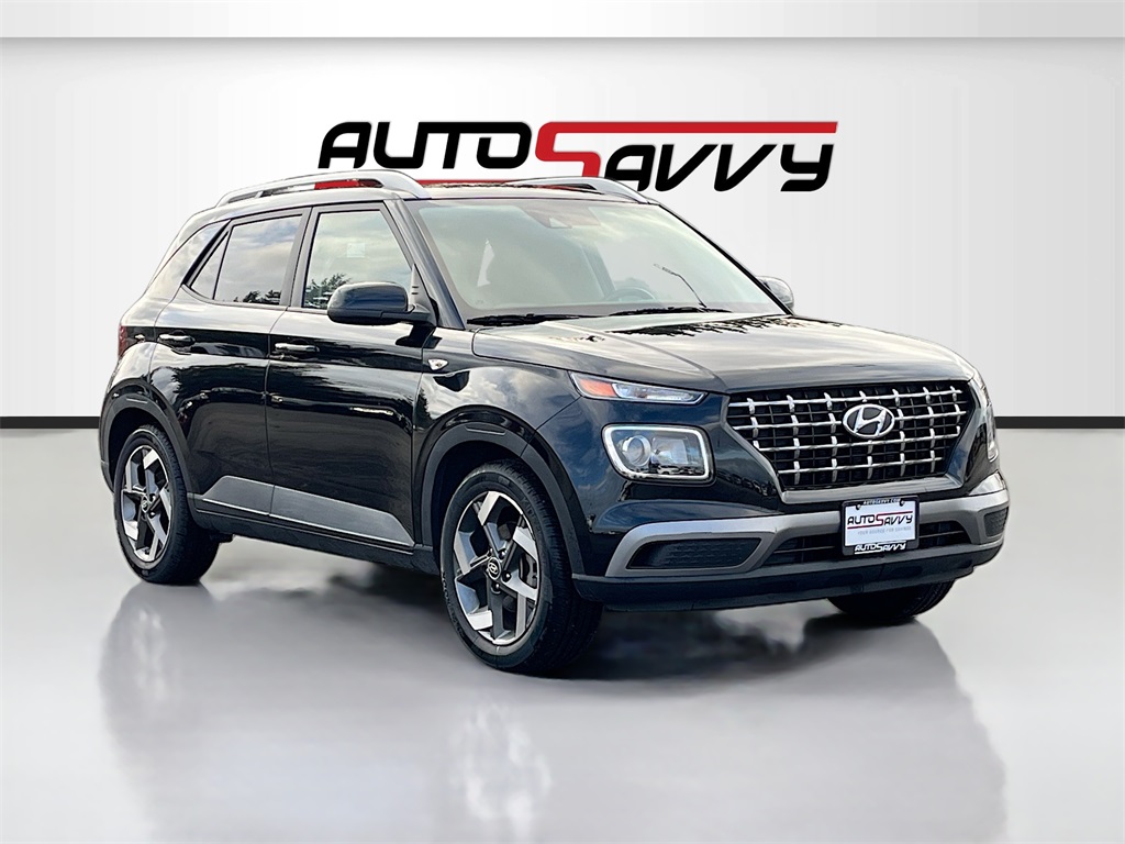 2022 Hyundai Venue SEL's photo