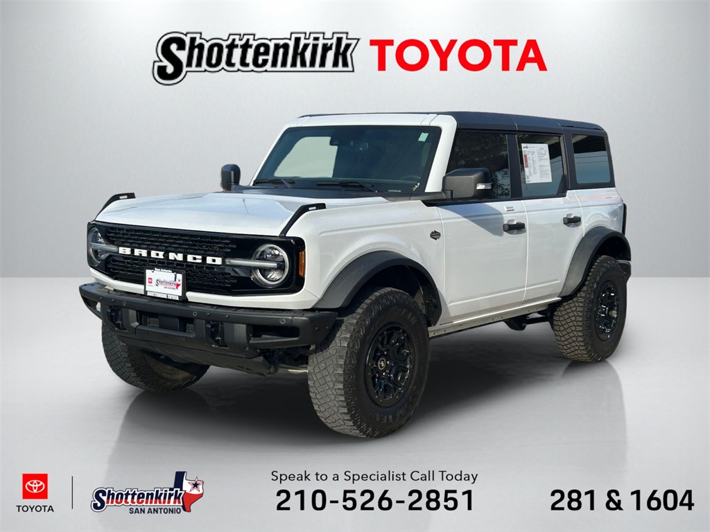 2023 Ford Bronco 4-Door Wildtrak's photo