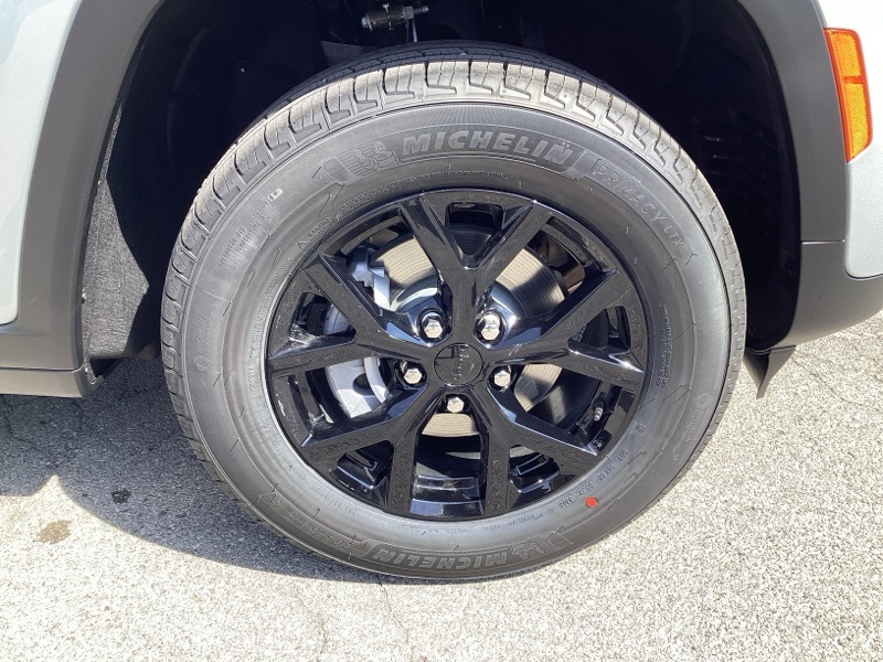 2025 Jeep Grand Cherokee Altitude X photo 4