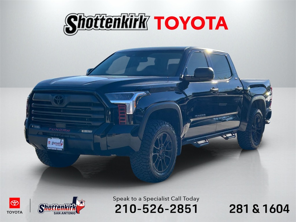 2024 Toyota Tundra SR5's photo