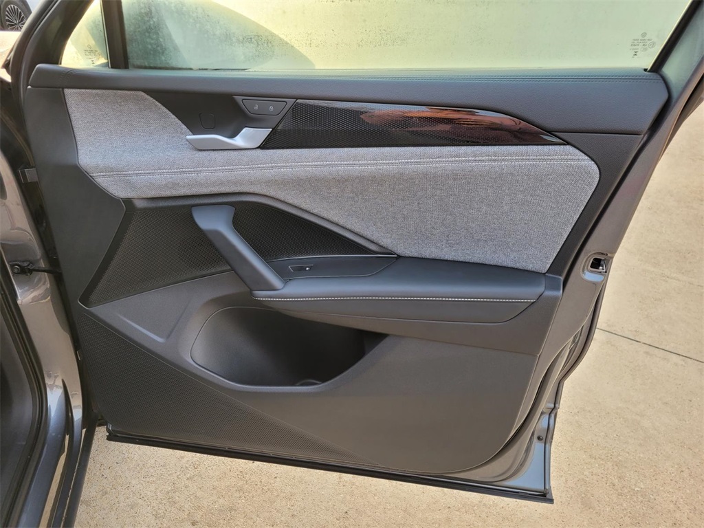 used 2025 Volkswagen Tiguan car, priced at $26,500