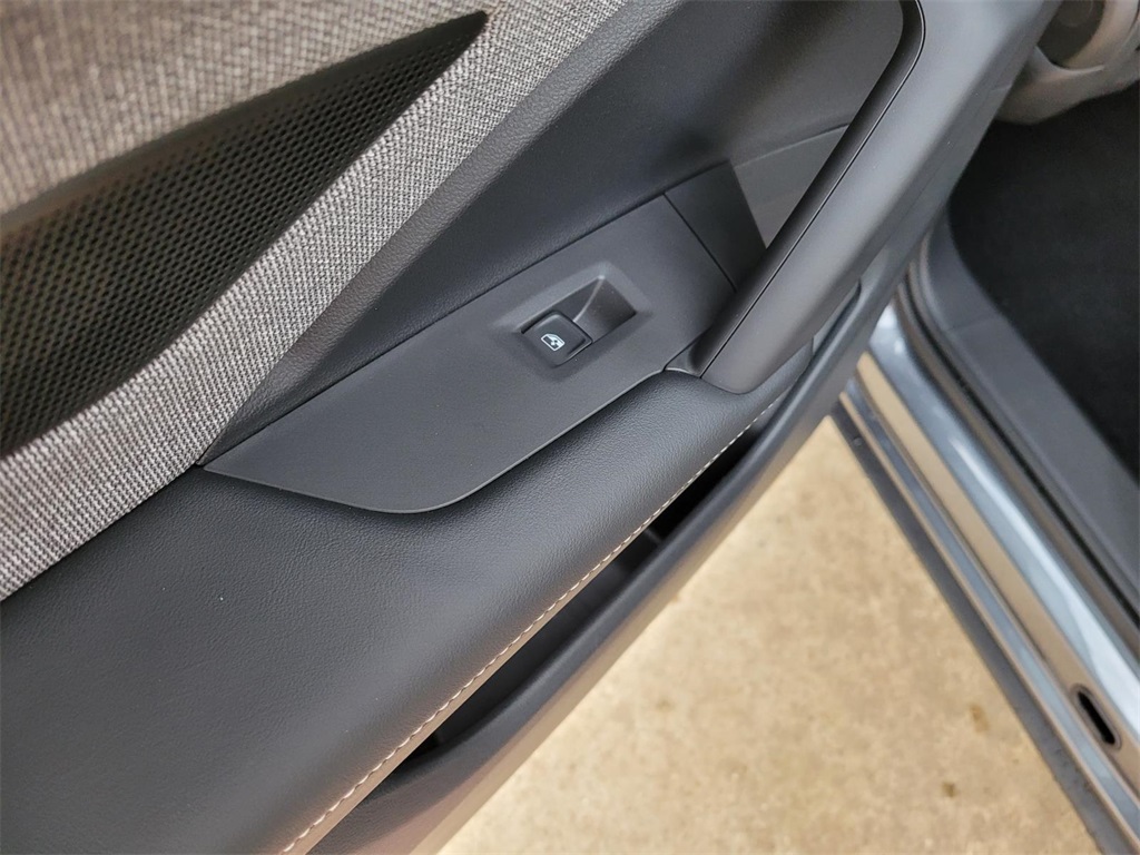 used 2025 Volkswagen Tiguan car, priced at $26,500