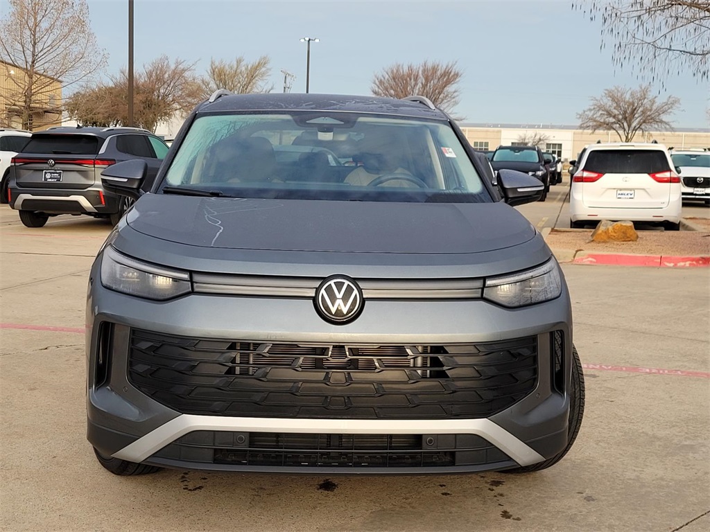used 2025 Volkswagen Tiguan car, priced at $26,500