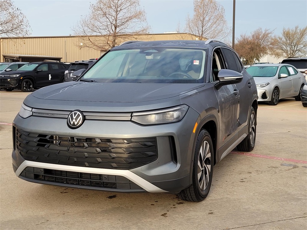 used 2025 Volkswagen Tiguan car, priced at $26,500