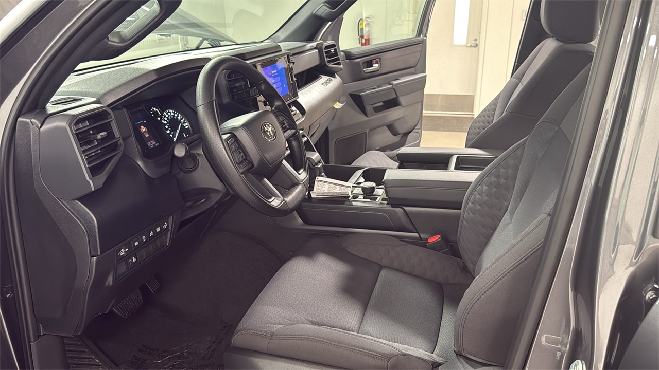 2026 Toyota Tundra SR5 CrewMax photo 11