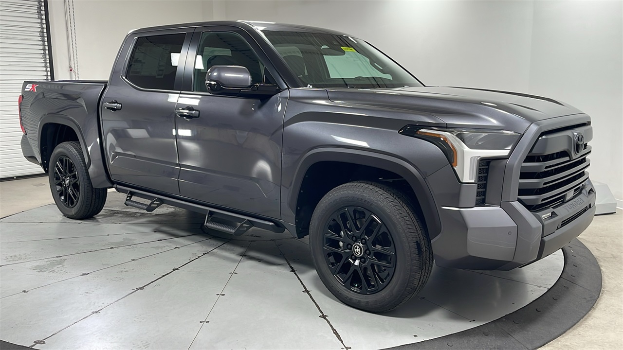 2026 Toyota Tundra SR5 CrewMax photo 3
