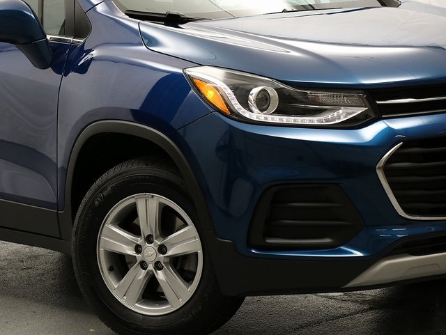 2020 Chevrolet Trax LT photo 3