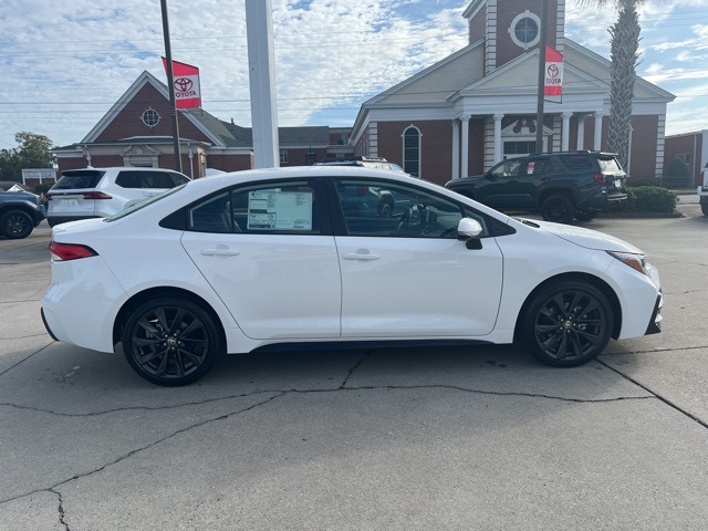 2026 Toyota Corolla SE photo 4