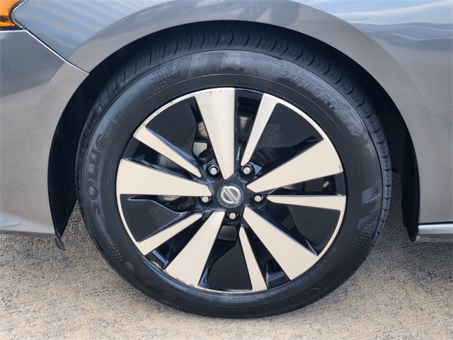 2022 Nissan Altima 2.5 SV photo 6