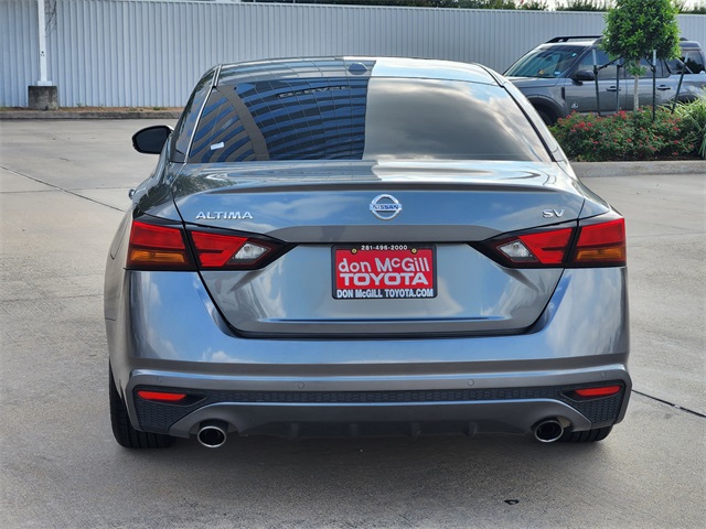 2022 Nissan Altima 2.5 SV photo 2