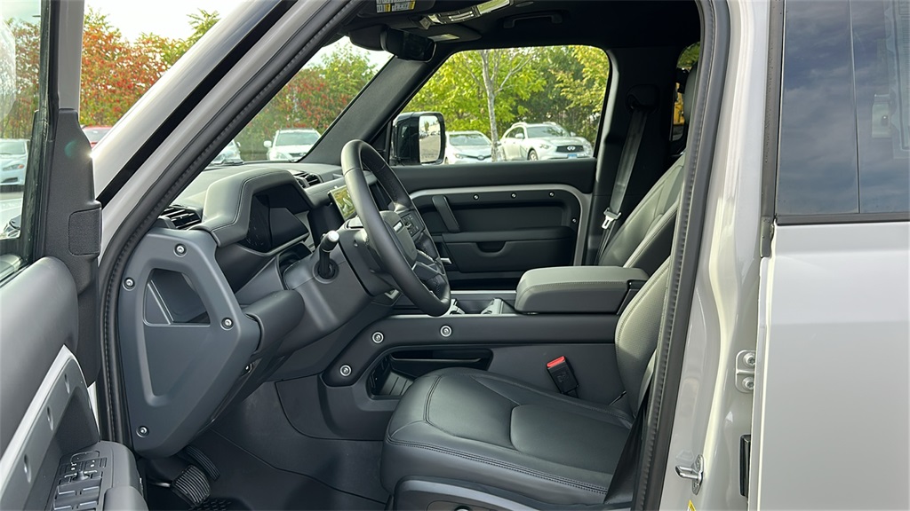 new 2026 Land Rover Defender 110 car, priced at $117,441