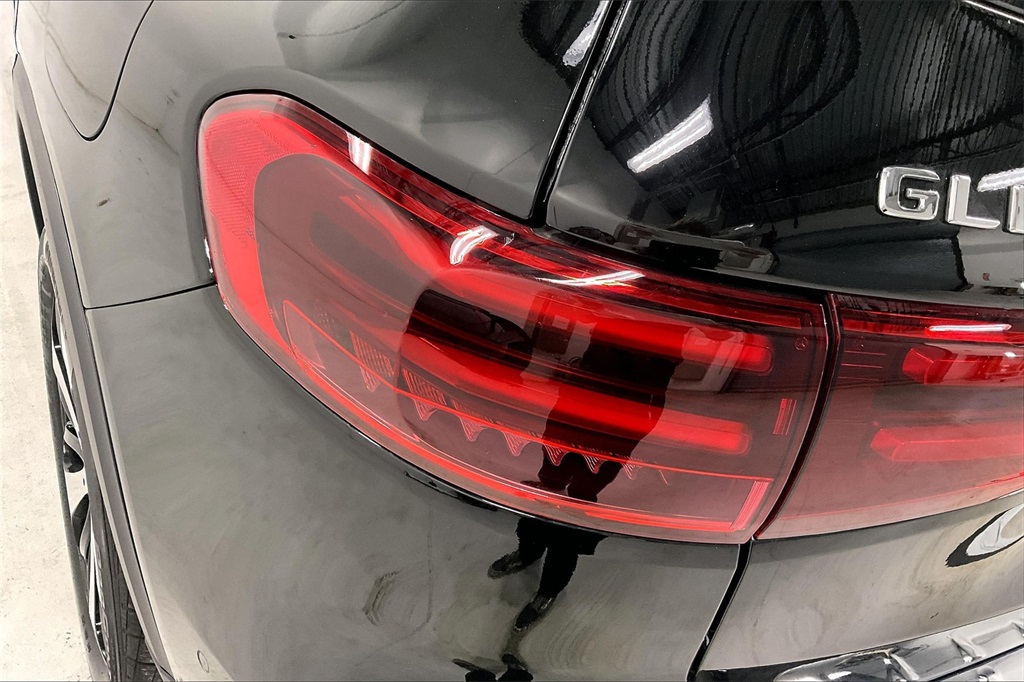2025 Mercedes Benz GLB 250 photo 14