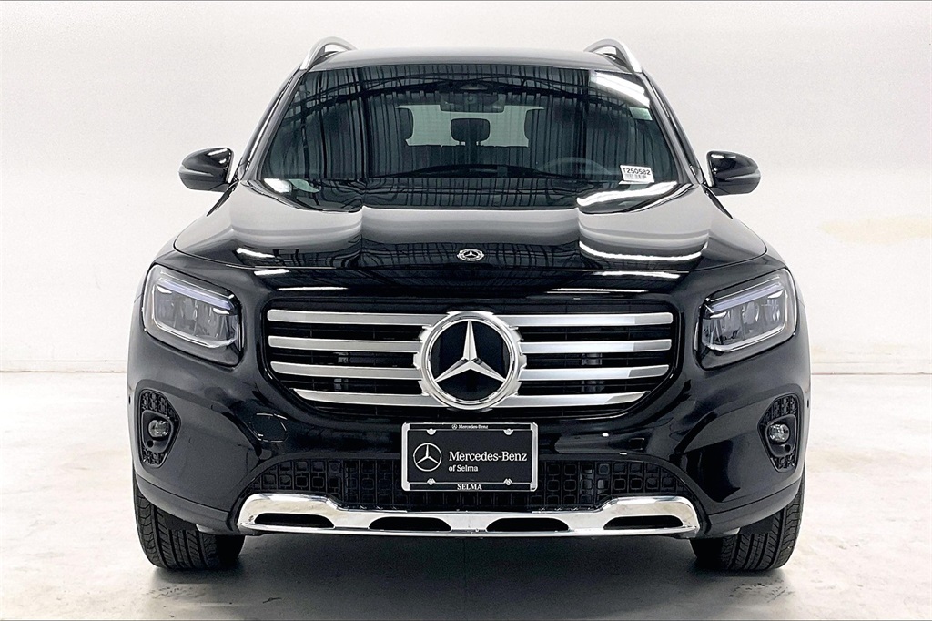 2025 Mercedes Benz GLB 250 photo 3