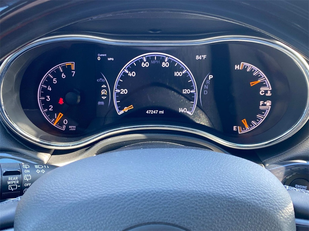 2019 Granite Crystal Metallic Clearcoat Jeep Grand Cherokee Overland 4X4 SUV