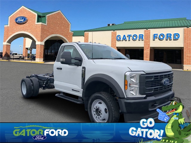 2024 Ford F-550 Super Duty Chassis Cab XL's photo