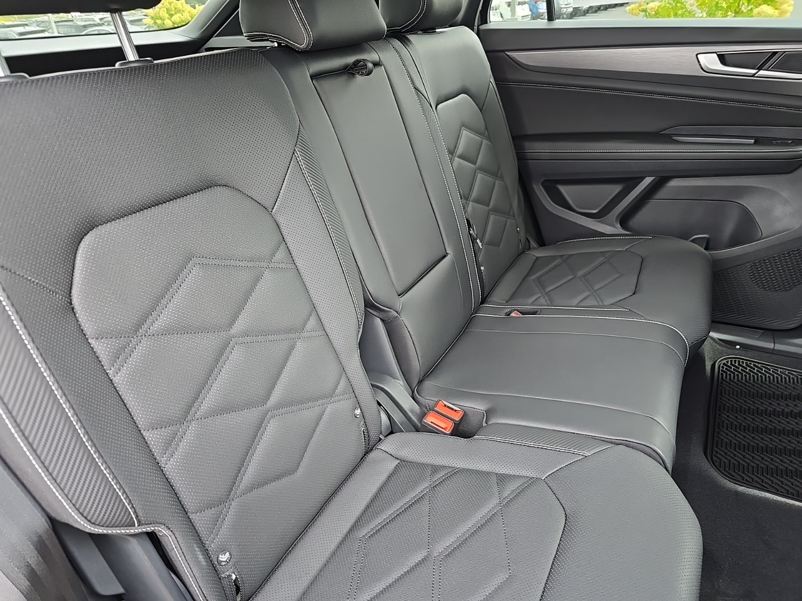 new 2026 Volkswagen Atlas Cross Sport car, priced at $38,723