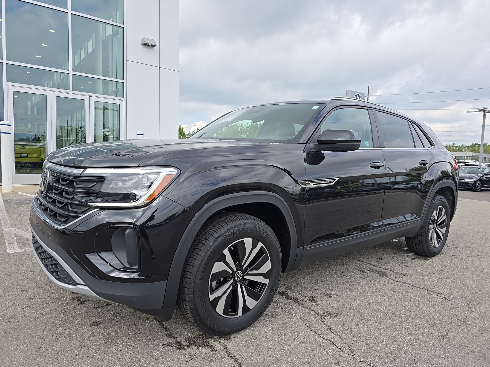 new 2026 Volkswagen Atlas Cross Sport car, priced at $38,723