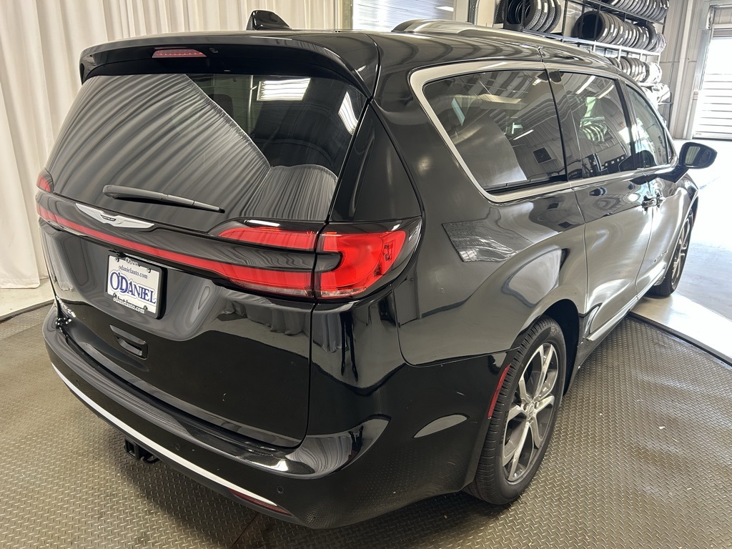 new 2026 Chrysler Pacifica car, priced at $51,499
