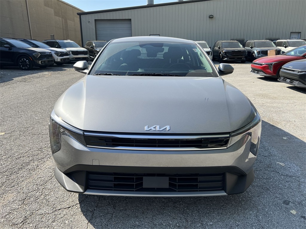 2025 Kia K4 EX photo 2