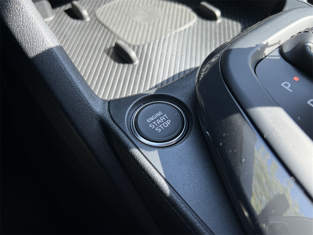 2025 Kia K4 EX photo 21