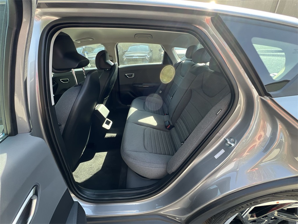 2025 Kia K4 EX photo 26