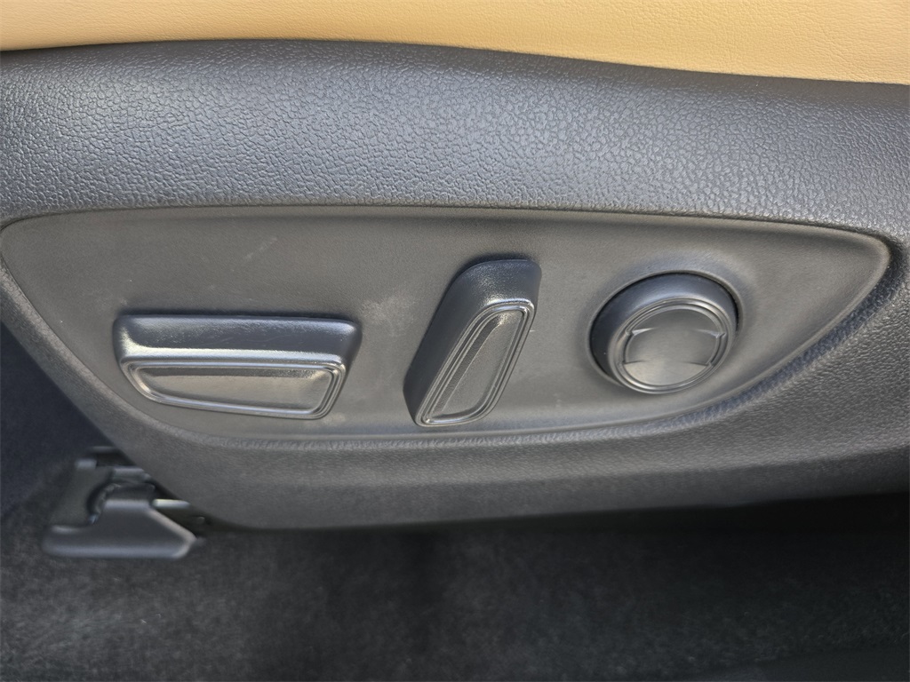 Used 2023 Toyota RAV4 SUV