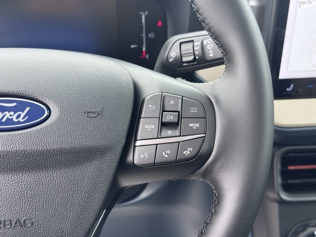 2025 Ford Maverick Lariat photo 10