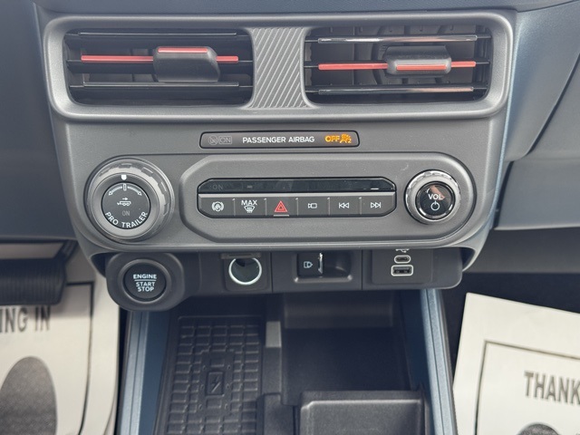 2025 Ford Maverick Lariat photo 16