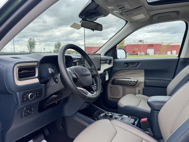 2025 Ford Maverick Lariat photo 7